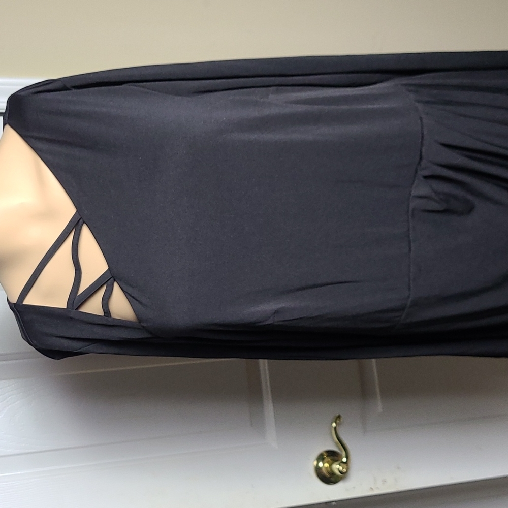 Ladies Dress ๐ - Picture 3 of 8